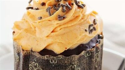 Chocolate Pumpkin Cupcakes with Pumpkin Whipped Cream