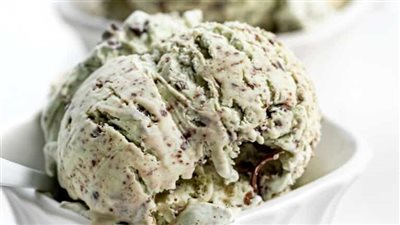 No-Churn Mint Chocolate Chip Ice Cream