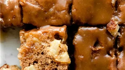 Easy Apple Cake Recipe