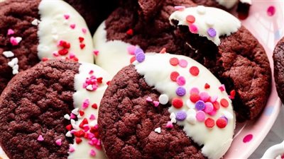 White Chocolate Red Velvet Cookies