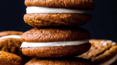 Gingerbread Whoopie Pies