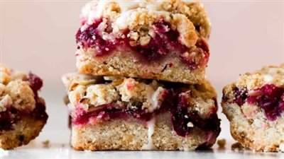 Cranberry Crumble Pie Bars