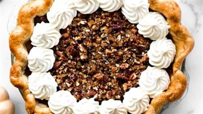 Pecan Praline Pumpkin Pie