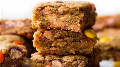 Peanut Butter Blondies