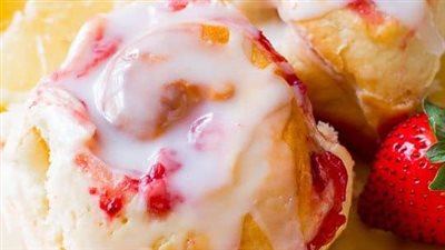 Strawberry Rolls with Lemon Glaze