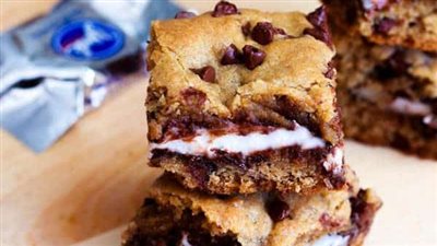 Peppermint Patty Stuffed Chocolate Chip Cookie Bars