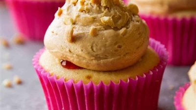 Peanut Butter & Jelly Cupcakes