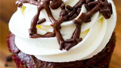 Chocolate White Chocolate Cupcakes