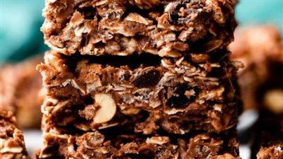 No-Bake Chocolate Fudge Oat Bars