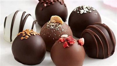     Peanut Butter Chocolate Chip Truffles  