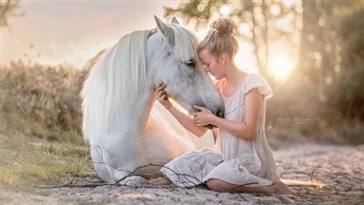 The Enduring Bond Between Humans and Horses: A Harmony of Trust and Companionship  ‎